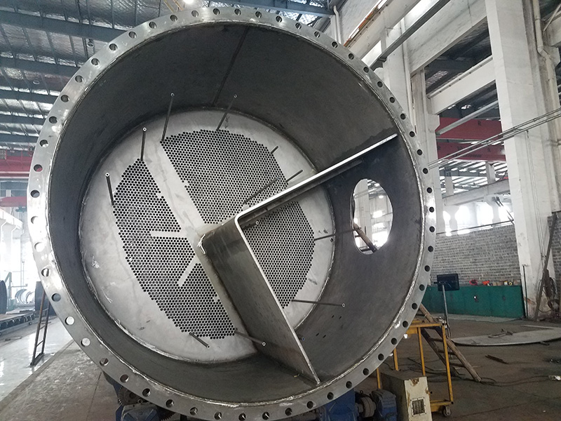 Heat exchanger vessel